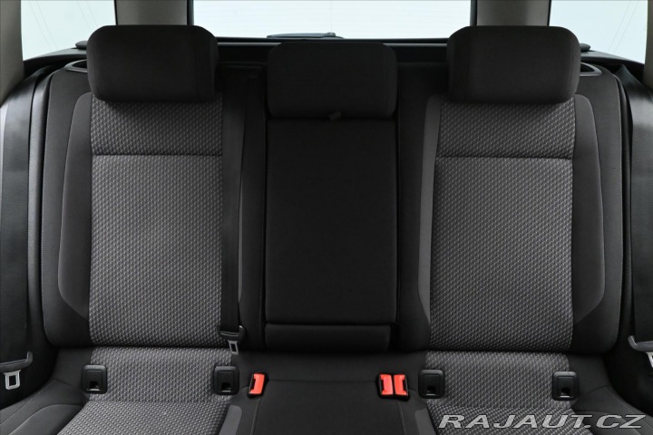 Volkswagen Passat 1,6 TDi 88kW NAVI LED Zár 2018