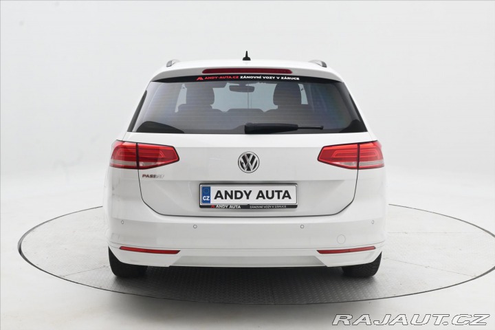 Volkswagen Passat 1,6 TDi 88kW NAVI LED Zár 2018