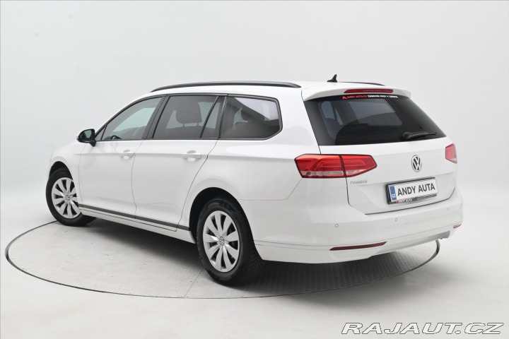 Volkswagen Passat 1,6 TDI 88 kW Navi LED Zá 2018