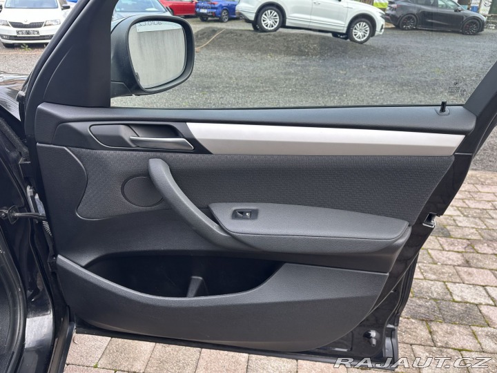 BMW X3 2,0d 135kW x-Drive AT SER 2012