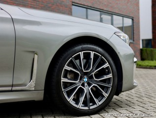 BMW 7 750Li xDrive A/T 2020