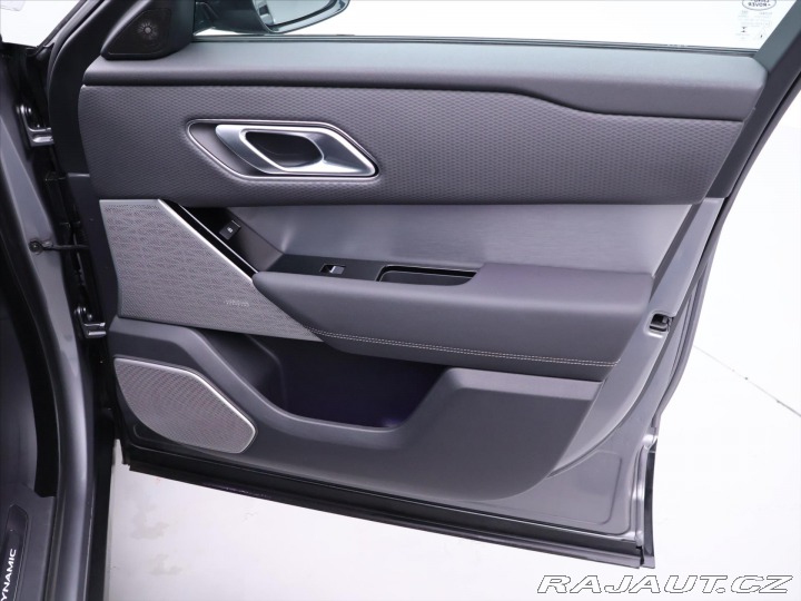 Land Rover Range Rover Velar 3,0 221 kW R-Dynamic SE V 2022