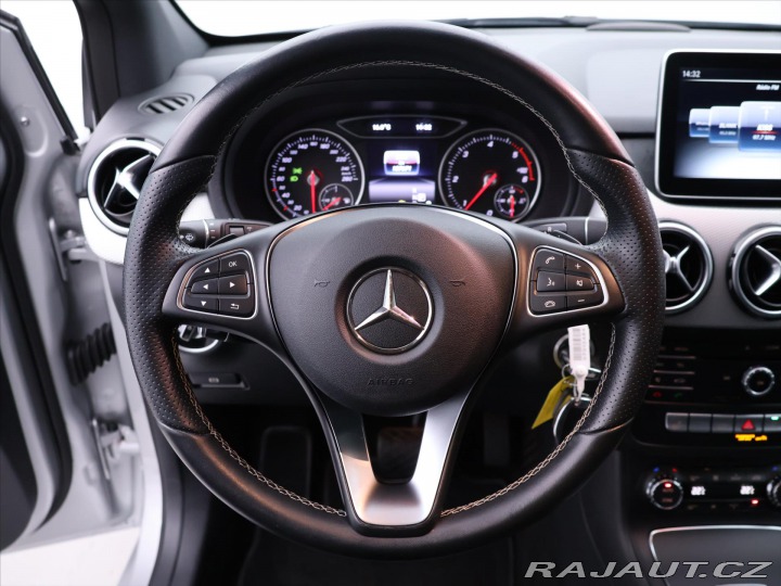 Mercedes-Benz B 1,5 CDI 80kW Aut. Urban N 2016