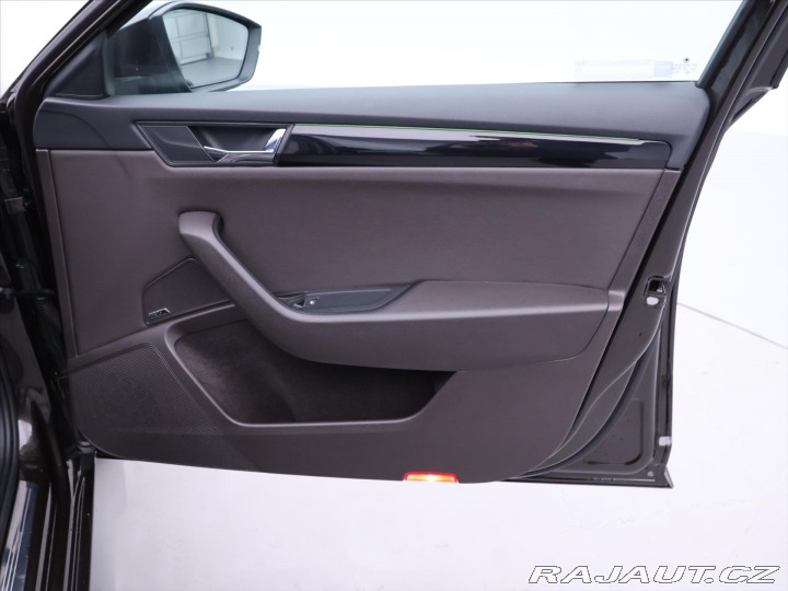 Škoda Superb 2,0 TDI 140kW L&K DSG 2017