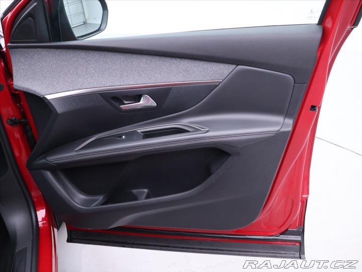 Peugeot 3008 1,2 PureTech 96KW CZ ALLU 2017