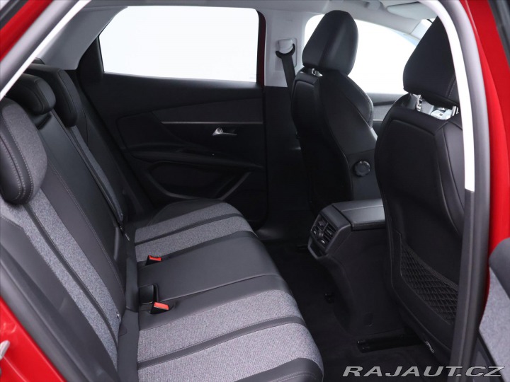 Peugeot 3008 1,2 PureTech 96KW CZ ALLU 2017