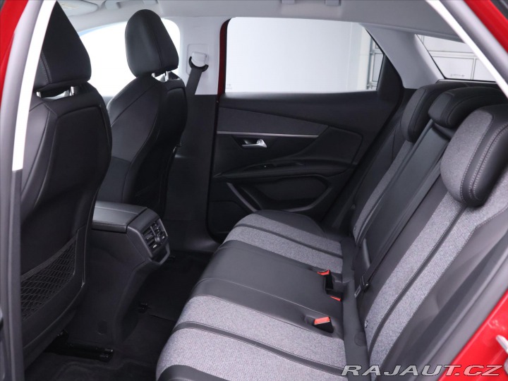 Peugeot 3008 1,2 PureTech 96KW CZ ALLU 2017