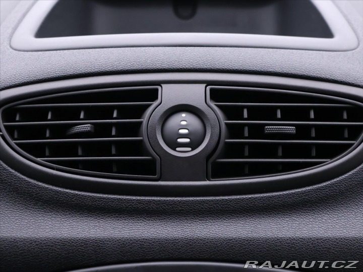 Renault Clio 1,2 i CZ 1.Majitel 9250k 2009