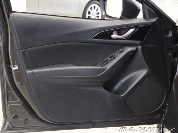 Mazda 3 2,0 G120 Attract. 70tkm.1 2015