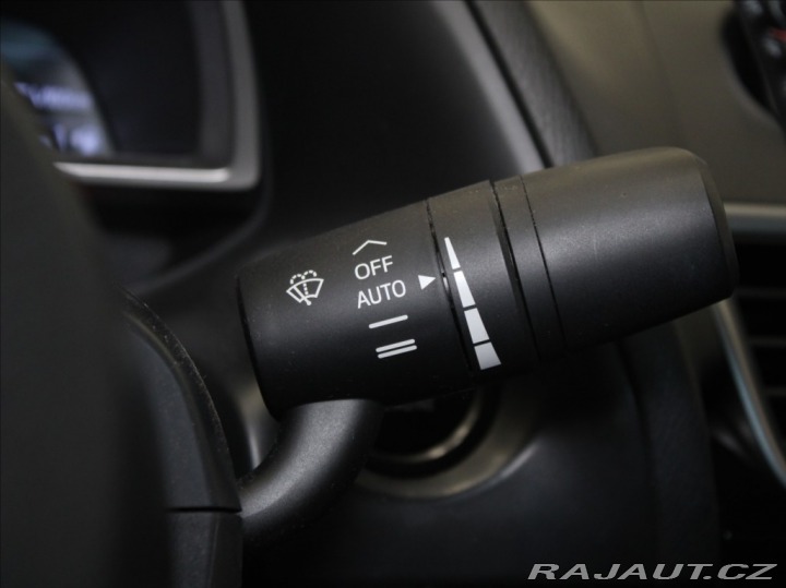 Mazda 3 2,0 G120 Attract. 70tkm.1 2015