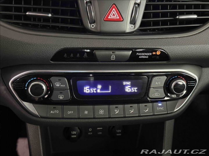 Hyundai i30 1,0 T-GDI STYLE 1.MAJITEL 2018