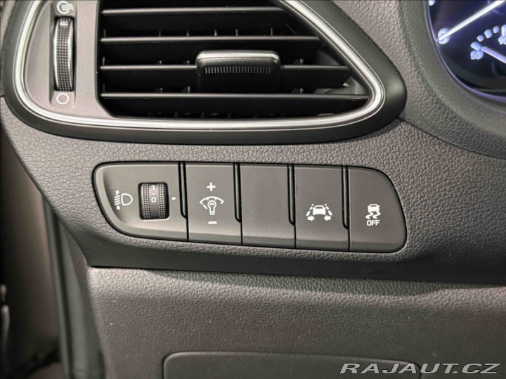 Hyundai i30 1,0 T-GDI STYLE 1.MAJITEL 2018