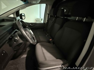 Hyundai Staria 2,2 CRDI SMART 1.majitel 2023