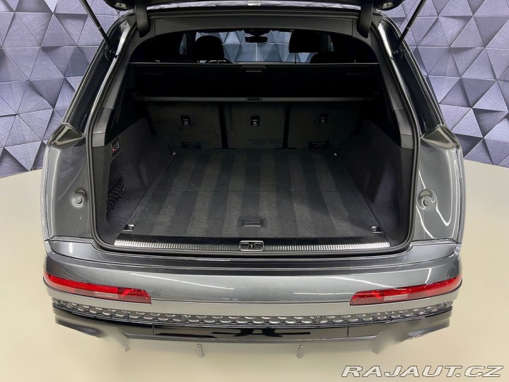 Audi Q7 50TDI QUATTRO S-LINE, VZD 2026