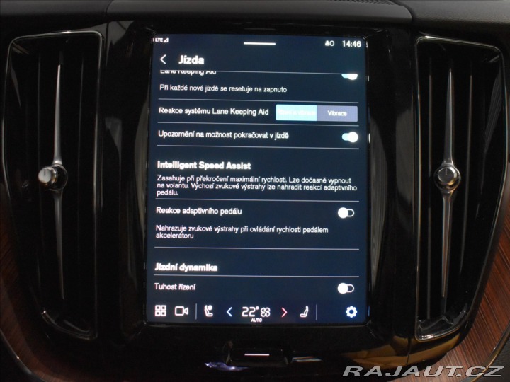 Volvo XC60 2,0 B5 AWD Plus Bezklíč,B 2025