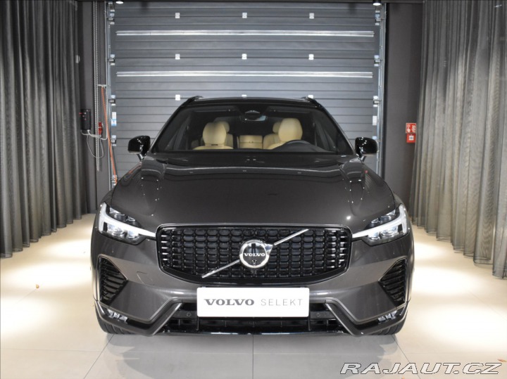 Volvo XC60 2,0 B5 AWD Plus Bezklíč,B 2025