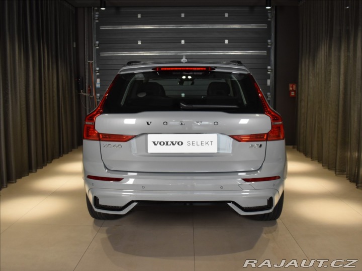 Volvo XC60 2,0 B5 AWD Ultra HEAD UP, 2025