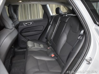 Volvo XC60 2,0 B5 AWD Ultra HEAD UP, 2025