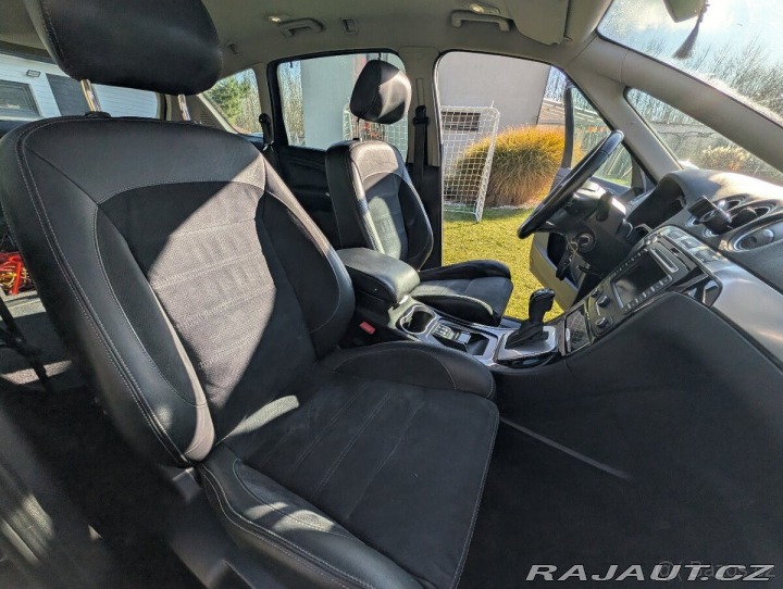 Ford S-MAX 2,0 EcoBoost 147 kW • r 2013