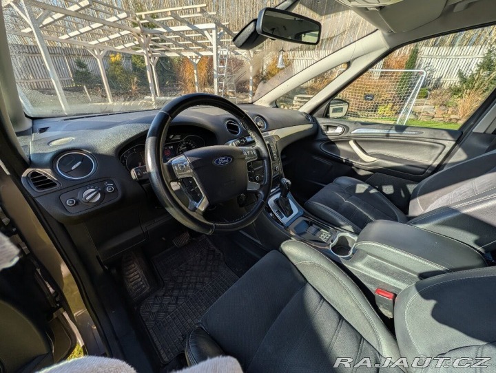 Ford S-MAX 2,0 EcoBoost 147 kW • r 2013