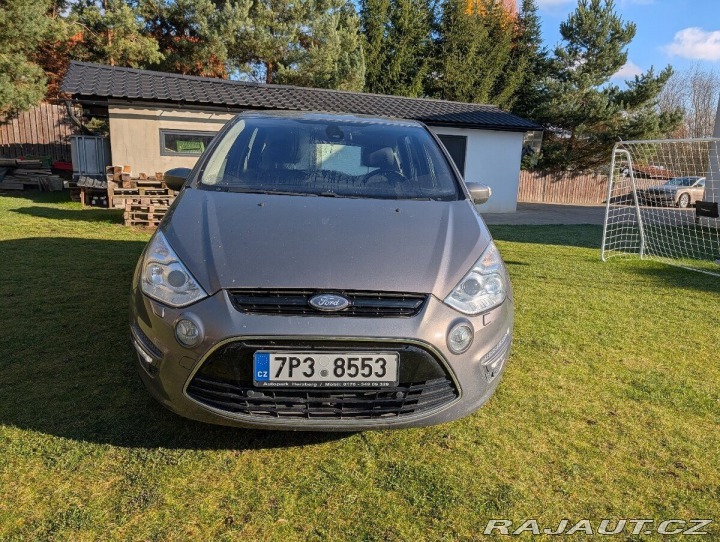Ford S-MAX 2,0 EcoBoost 147 kW • r 2013