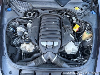 Porsche Panamera 4,8   4S 2011