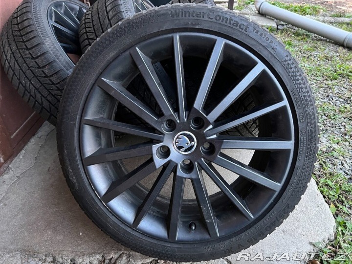 Škoda Octavia 2,0   3 RS Challenge TDI 2015