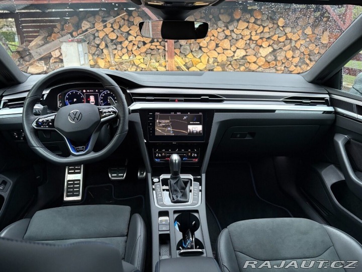 Volkswagen Arteon 2,0   R Shooting Brake 23 1800