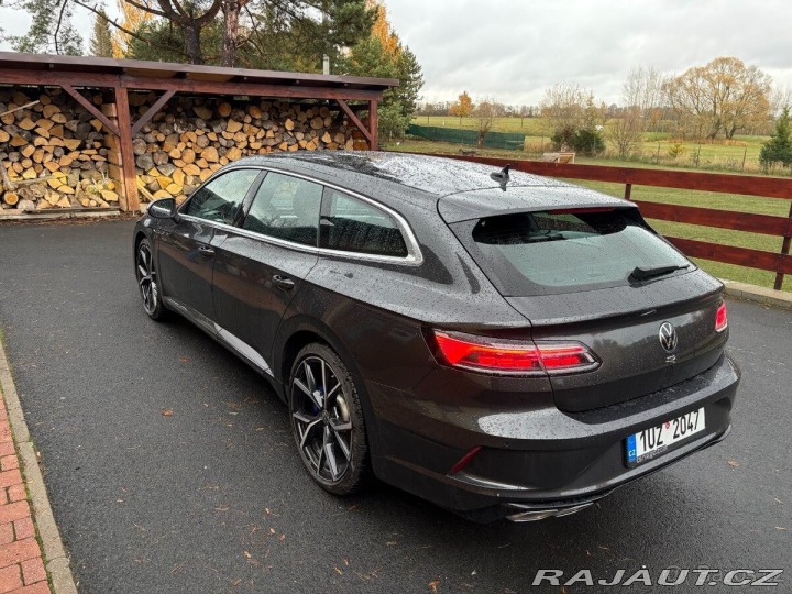 Volkswagen Arteon 2,0   R Shooting Brake 23 1800