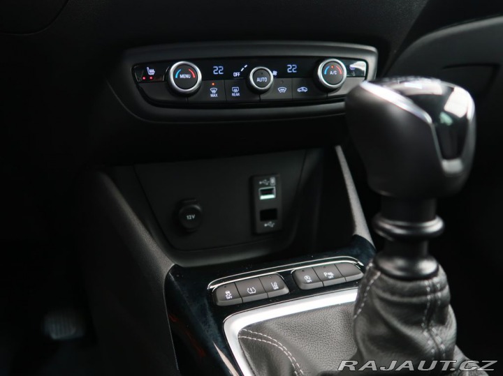 Opel Crossland 1.2TURBO,81kW,ELEGANCE,MA 2024