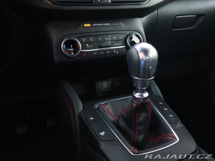 Ford Kuga 1.5EcoBoost,110kW,ST-LINE 2023