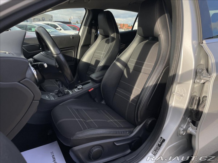 Mercedes-Benz GLA 180 CDi REZERVACE 2015