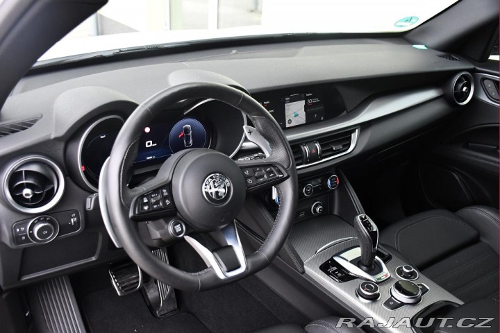 Alfa Romeo Stelvio VELOCE Q4 1M ZÁRUKA 2024