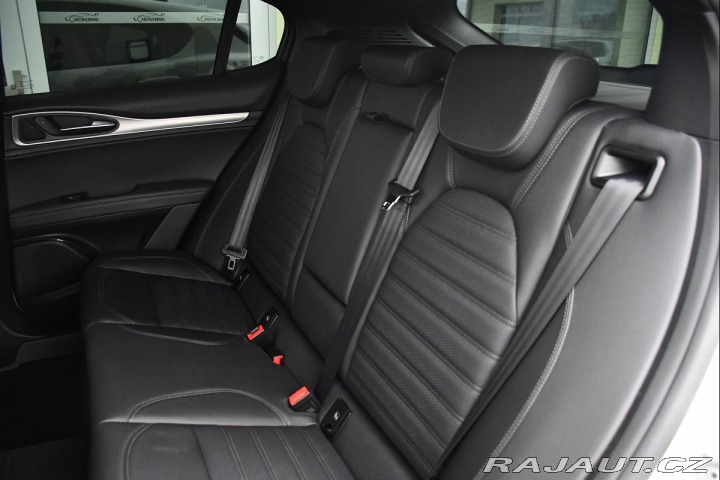Alfa Romeo Stelvio VELOCE Q4 1M ZÁRUKA 2024