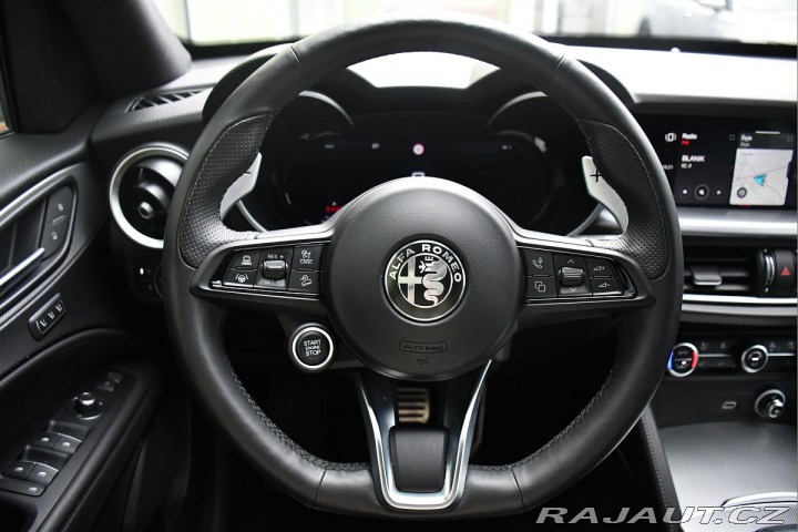 Alfa Romeo Stelvio VELOCE Q4 1M ZÁRUKA 2024