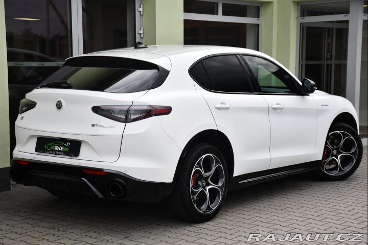 Alfa Romeo Stelvio VELOCE Q4 1M ZÁRUKA 2024