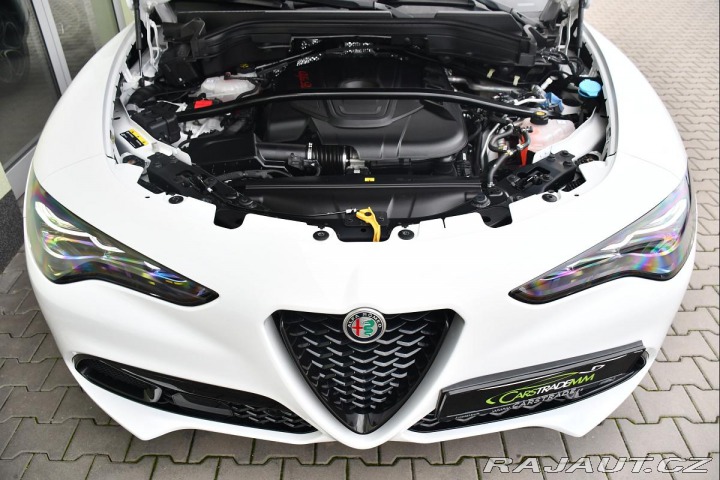 Alfa Romeo Stelvio VELOCE Q4 1M ZÁRUKA 2024