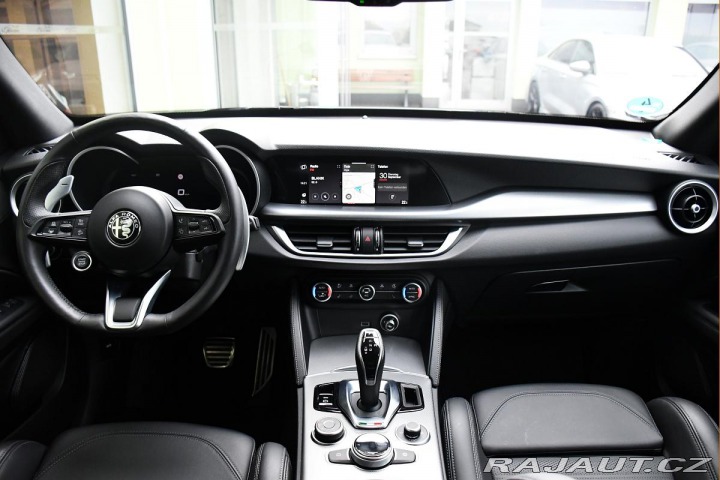 Alfa Romeo Stelvio VELOCE Q4 1M ZÁRUKA 2024