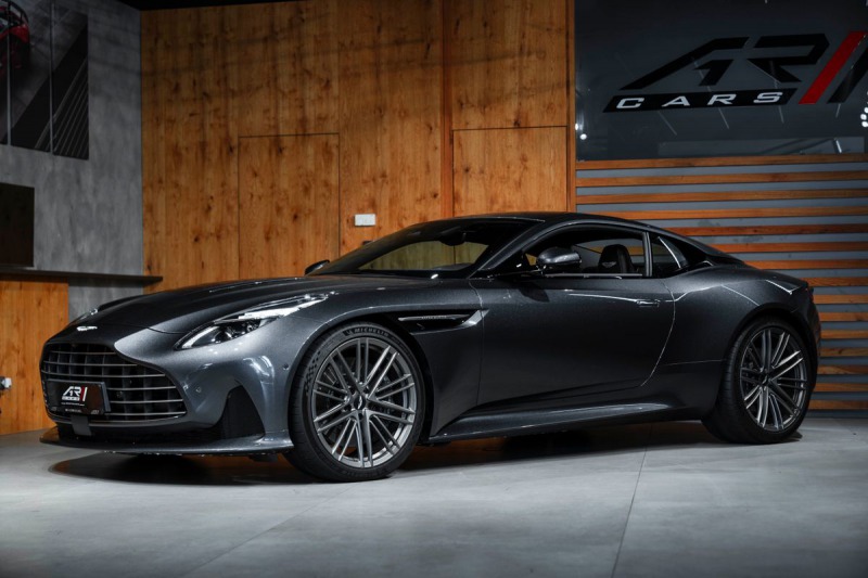 Aston Martin DB12 Coupé 44.0 V8, Inspire Co