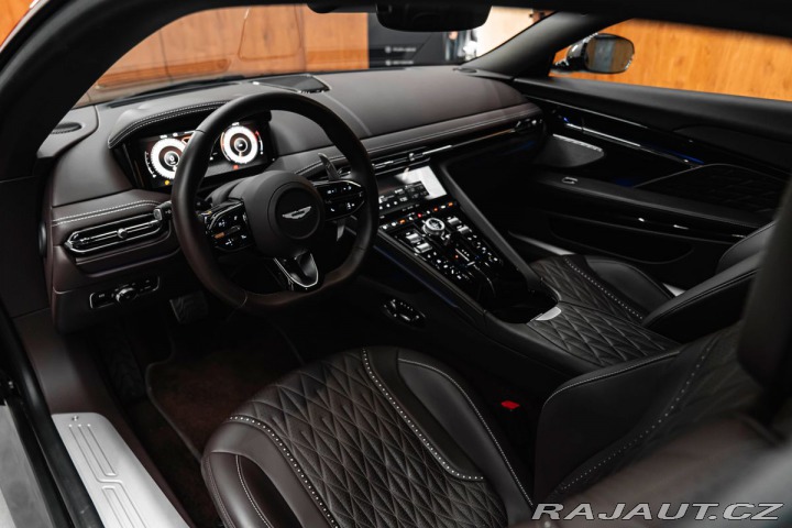 Aston Martin DB12 Coupé 44.0 V8, Inspire Co 1800