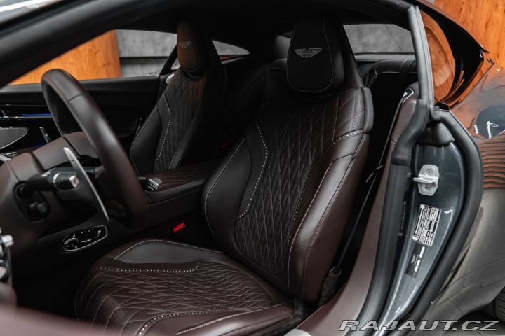 Aston Martin DB12 Coupé 44.0 V8, Inspire Co 2025