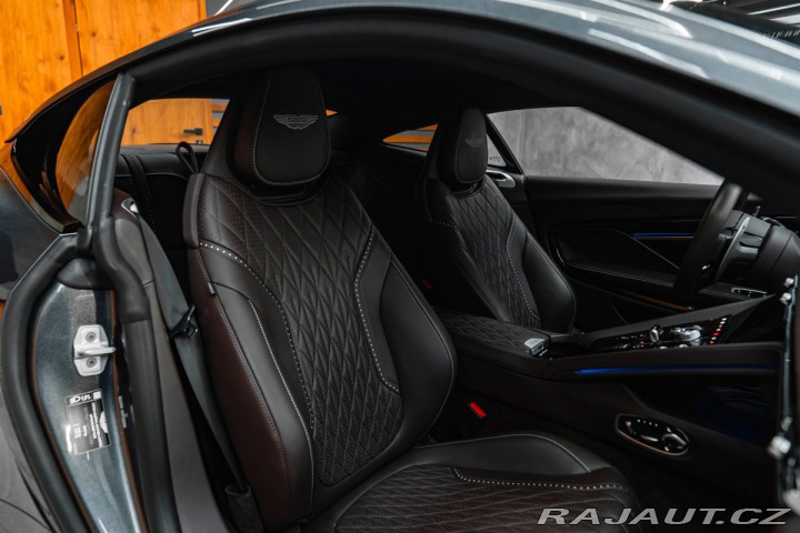 Aston Martin DB12 Coupé 44.0 V8, Inspire Co 1800