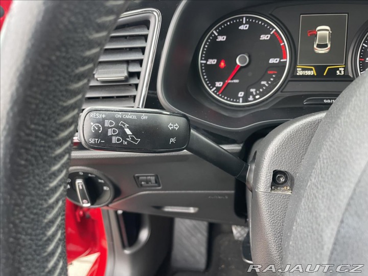 Seat Leon 1,6 TDi 81kw Elegance, po 2015