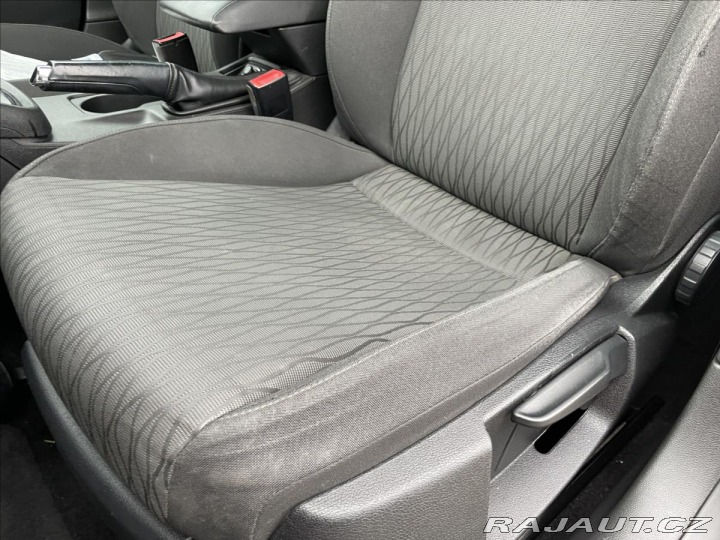 Seat Leon 1,6 TDi 81kw Elegance, po 2015