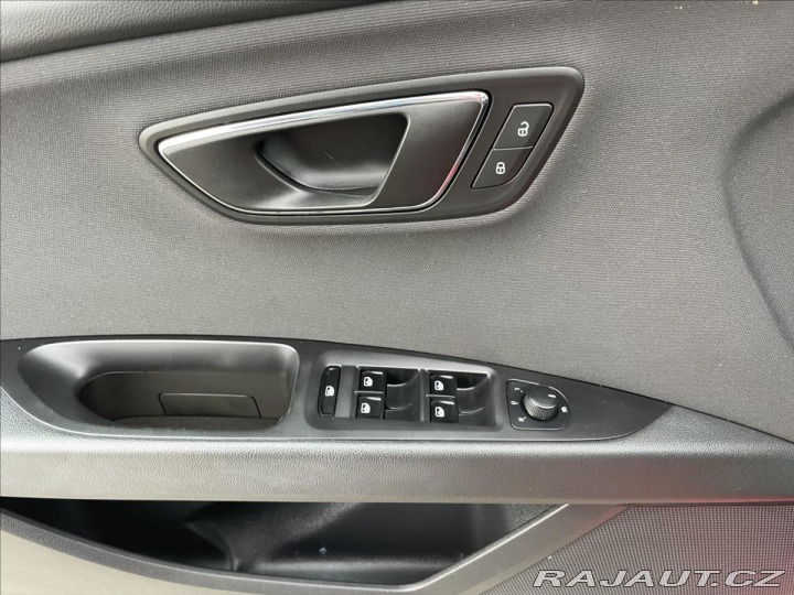 Seat Leon 1,6 TDi 81kw Elegance, po 2015