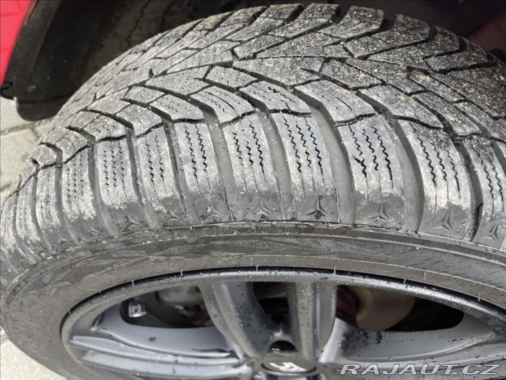 Seat Leon 1,6 TDi 81kw Elegance, po 2015