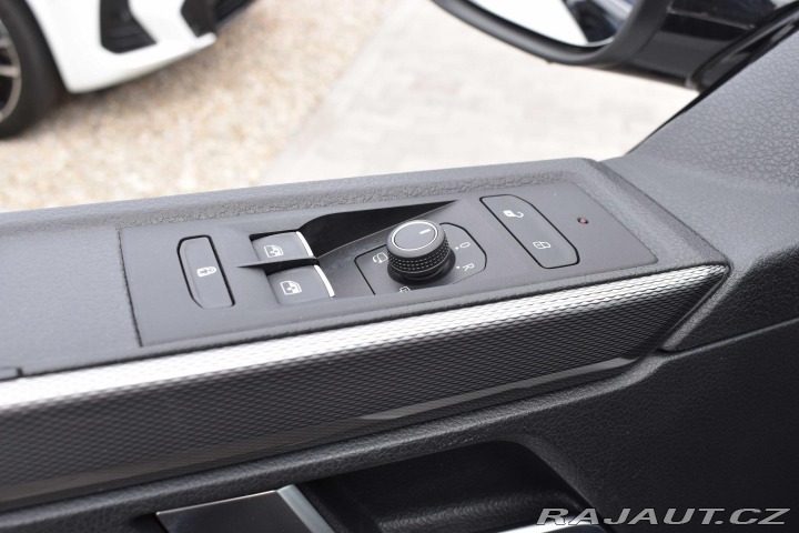 Volkswagen Multivan 2.0TDI*BULLI*TAŽNÉ*WEBAST 2021