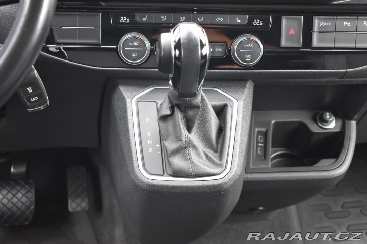 Volkswagen Multivan 2.0TDI*BULLI*TAŽNÉ*WEBAST 2021