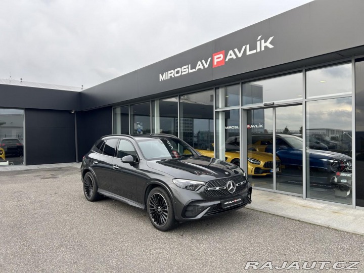 Mercedes-Benz GLC 220d 4MATIC AMG NIGHT ZÁR 2025
