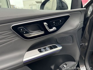 Mercedes-Benz GLC 220d 4MATIC AMG NIGHT ZÁR 2025